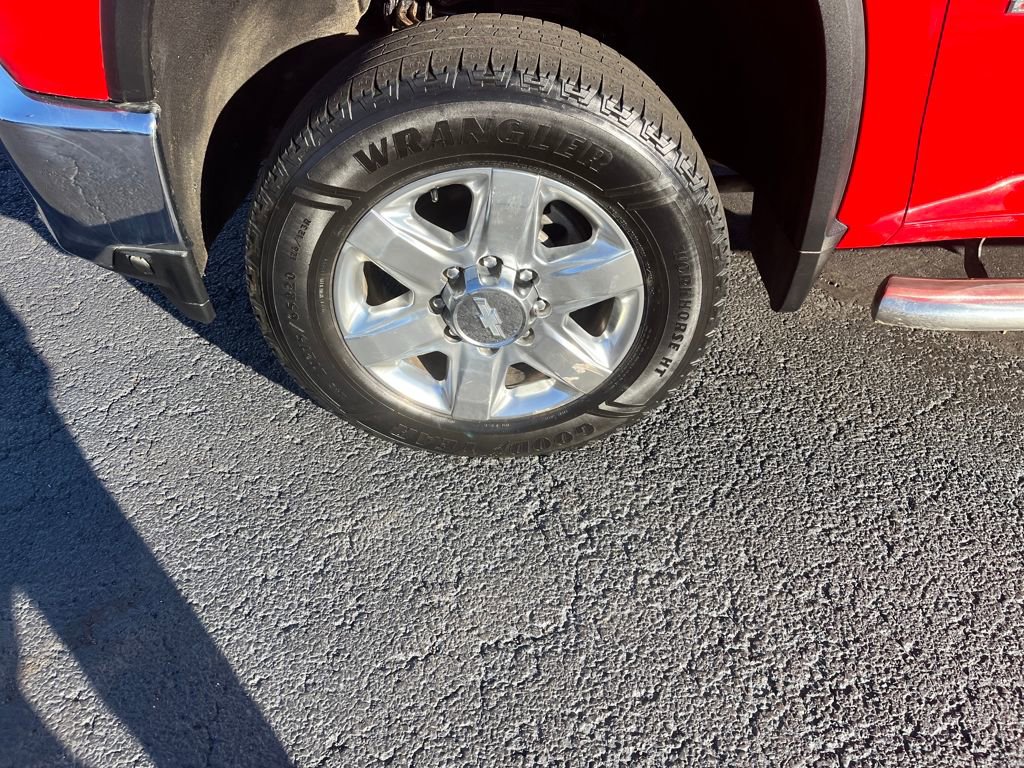 Used 2020 Chevrolet Silverado 2500 LTZ w/ Technology Package image 35