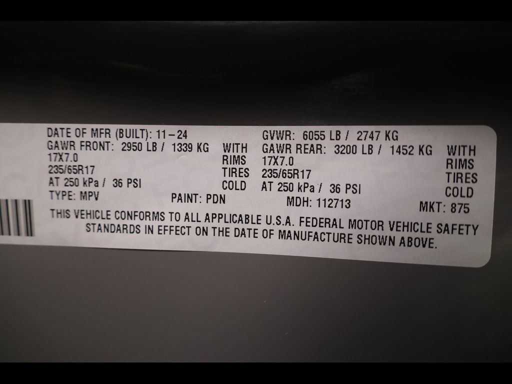 Used 2025 Chrysler Pacifica Select image 28
