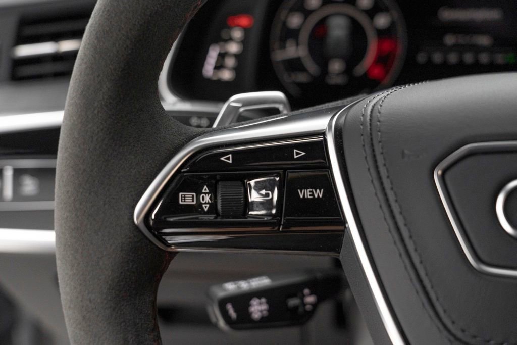 Used 2025 Audi RS 6 performance image 22