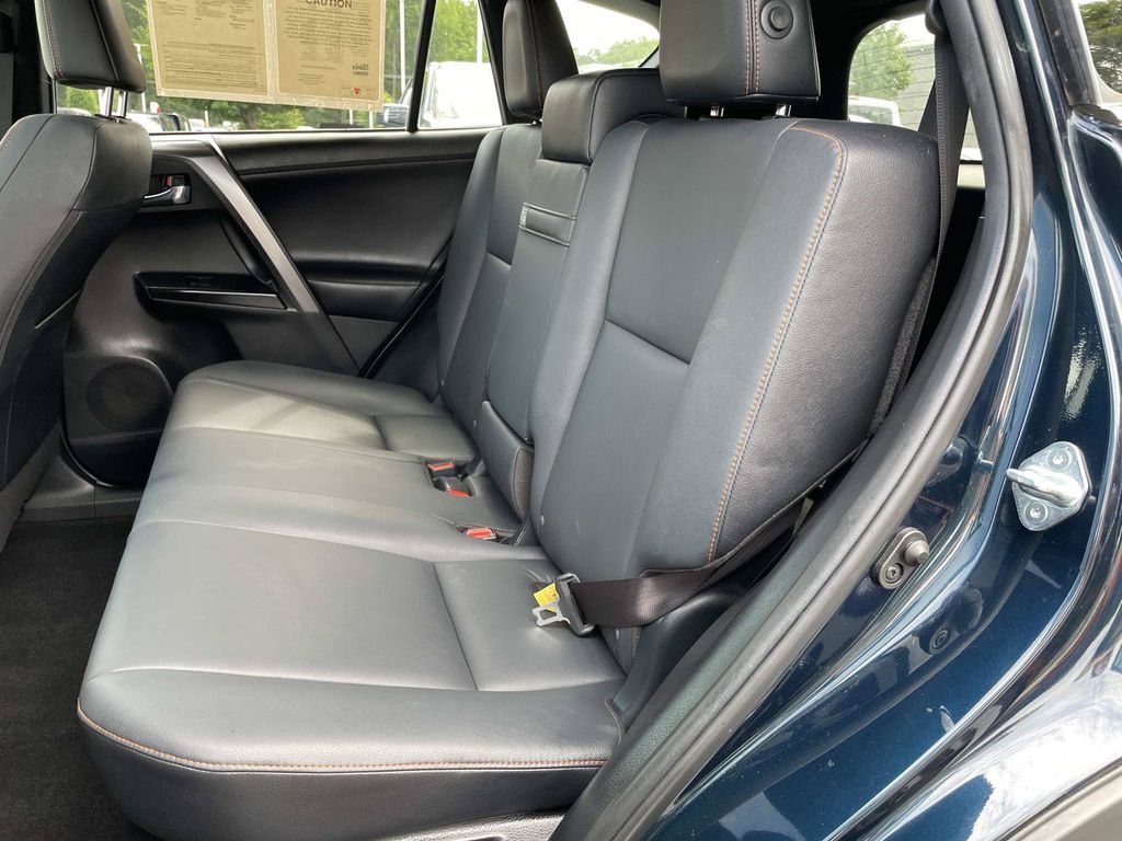 Used 2017 Toyota RAV4 SE AWD/4WD image 15