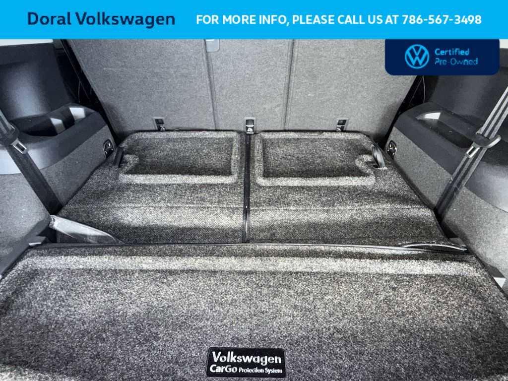 Certified 2022 Volkswagen Tiguan SE FWD image 25