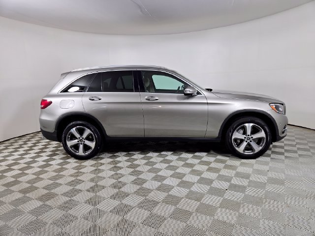 Used 2019 Mercedes-Benz GLC 300 4MATIC image 2