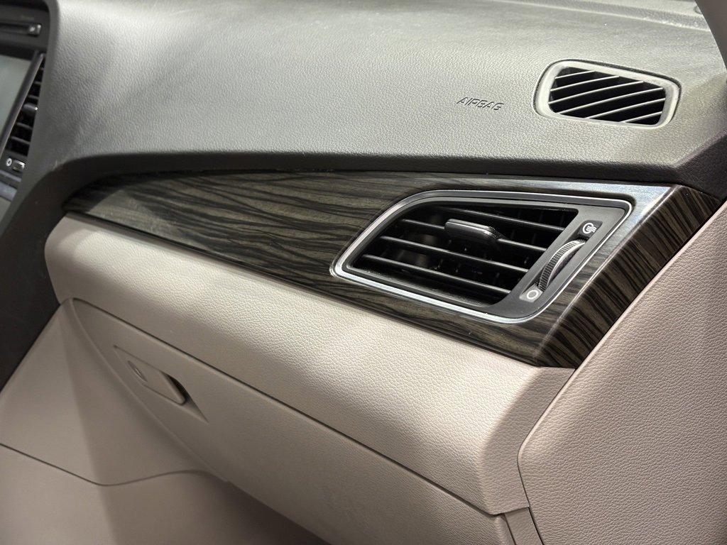 Used 2017 Hyundai Sonata Limited w/ Cargo Package image 28