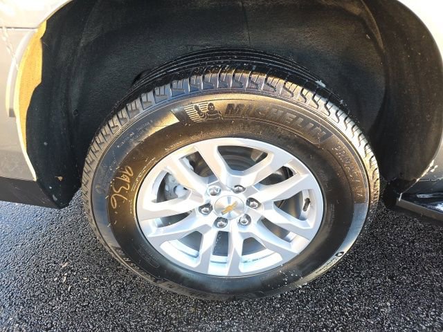 Used 2024 Chevrolet Suburban LS w/ Driver Alert Package image 9