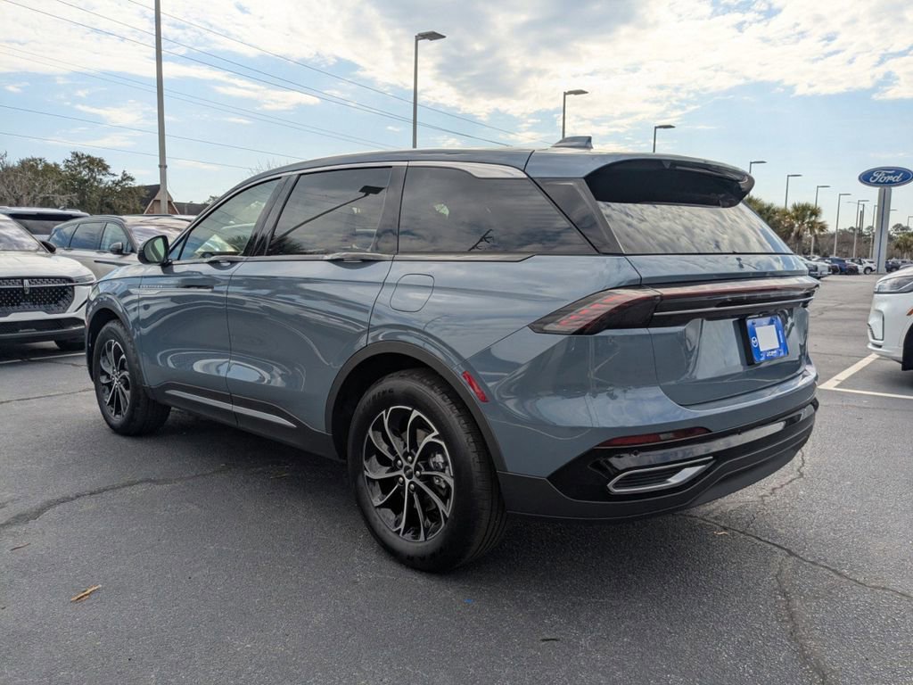 New 2026 Lincoln Nautilus Premier image 6