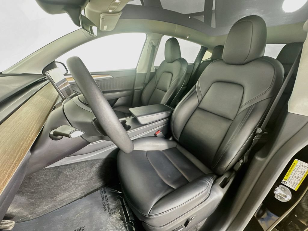 Used 2023 Tesla Model Y AWD image 20