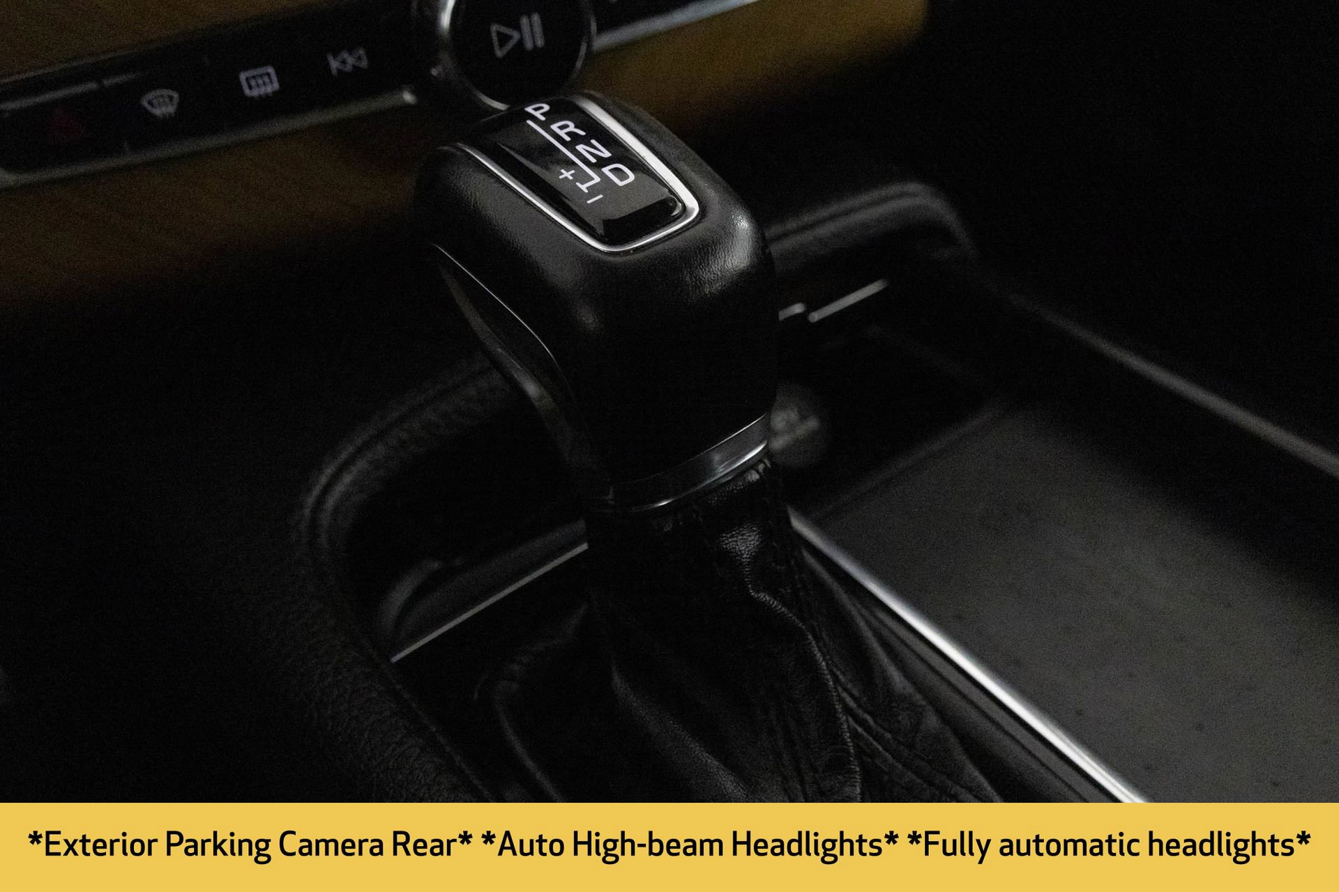 Used 2021 Volvo XC90 T6 Momentum w/ Protection Package image 28