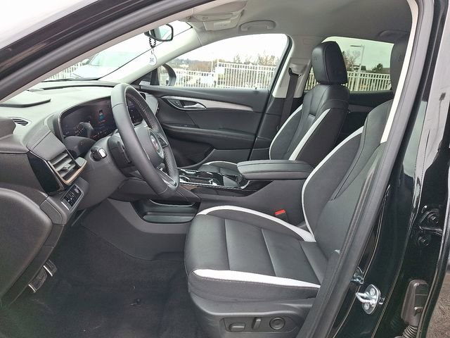 Used 2025 Buick Envision Sport Touring image 14