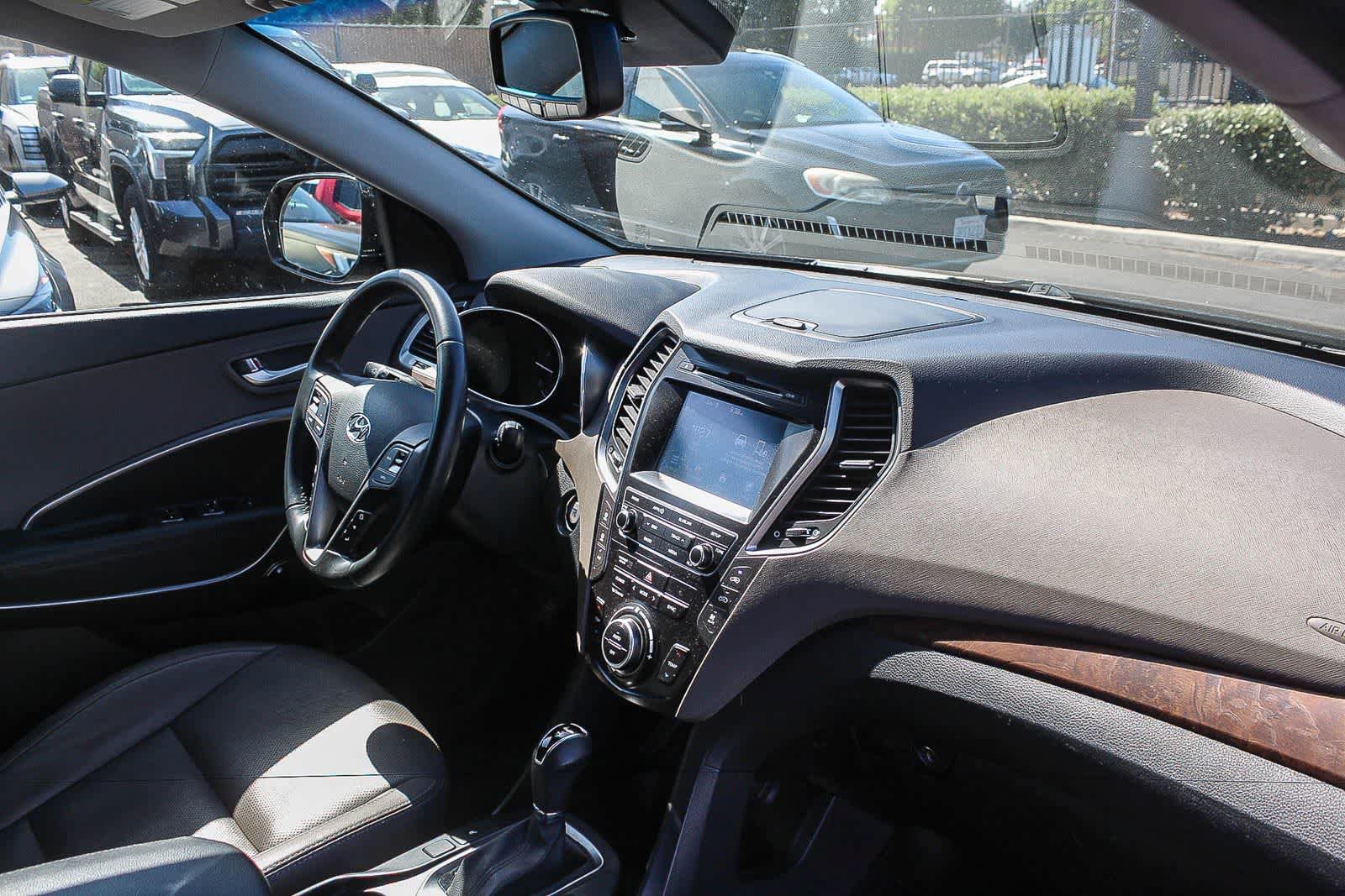 Used 2019 Hyundai Santa Fe XL SE w/ SE Premium Package 02 FWD image 21