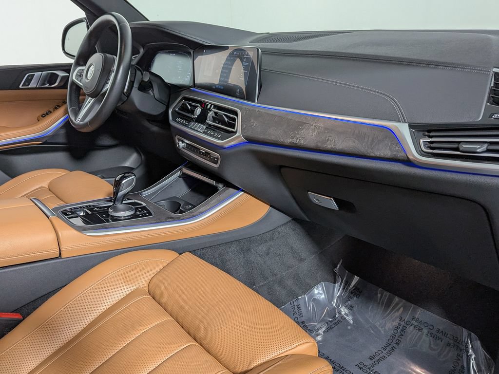 Used 2022 BMW X5 xDrive40i w/ M Sport Package AWD/4WD image 27