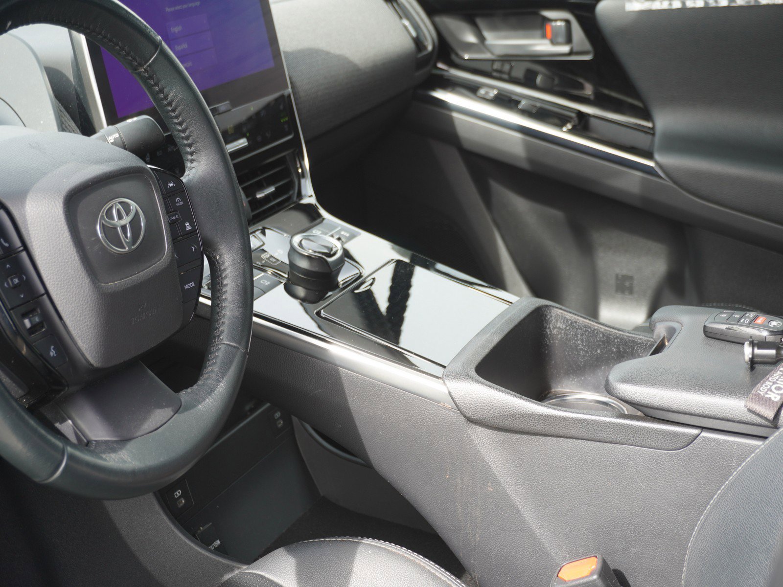 Used 2023 Toyota bZ4X Limited image 22