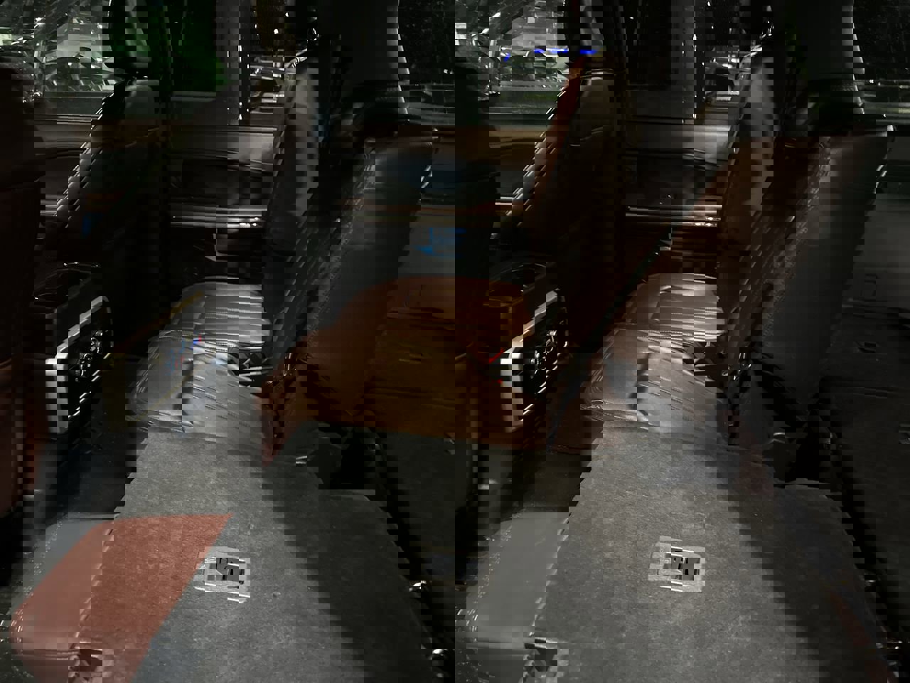 Used 2024 Ford Expedition Limited image 9