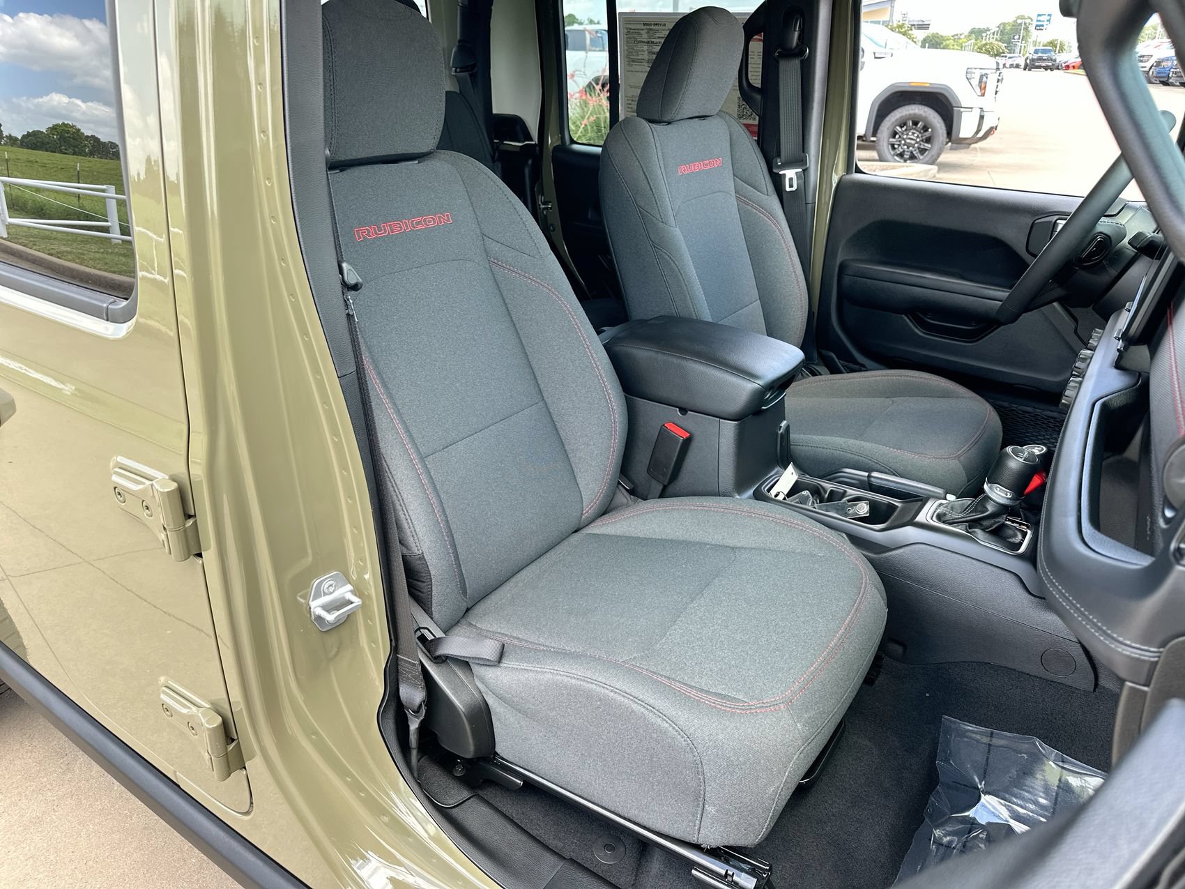 Used 2026 Jeep Gladiator Rubicon AWD/4WD image 24