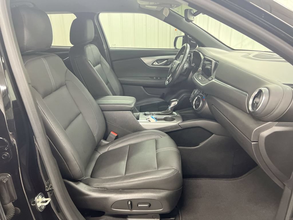 Used 2019 Chevrolet Blazer LT FWD image 21