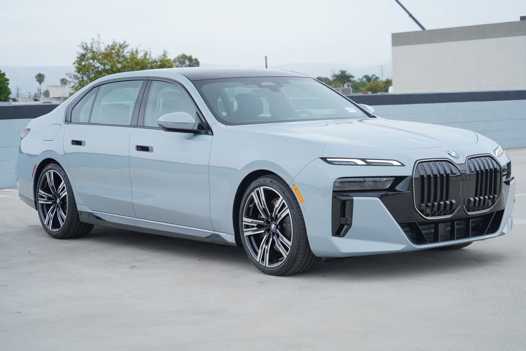 New 2026 BMW 740i w/ Premium Package RWD image 3