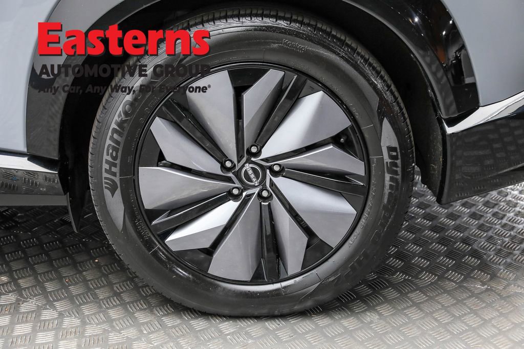 Used 2024 Nissan Ariya AWD image 8