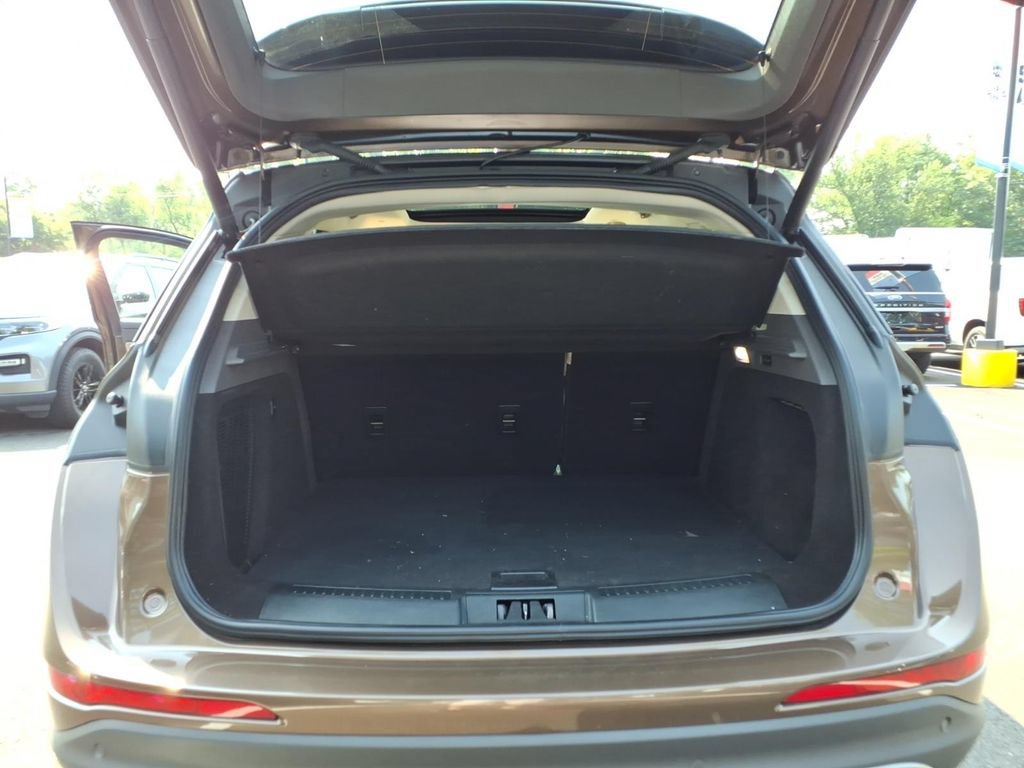 Used 2022 Lincoln Corsair AWD w/ Premium Package image 26