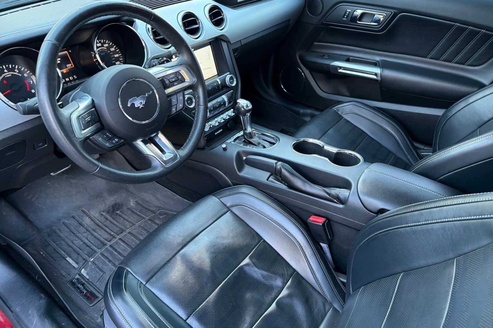 Used 2016 Ford Mustang GT Premium w/ Equipment Group 401A image 10