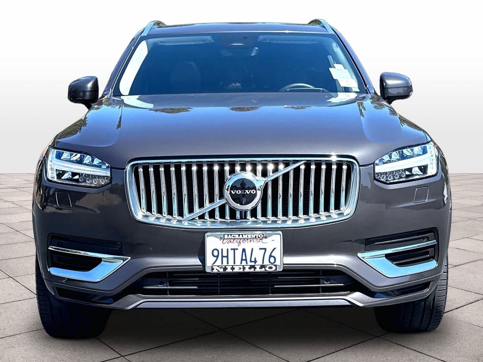 Used 2023 Volvo XC90 T8 Ultimate w/ Protection Package Premier AWD/4WD image 3