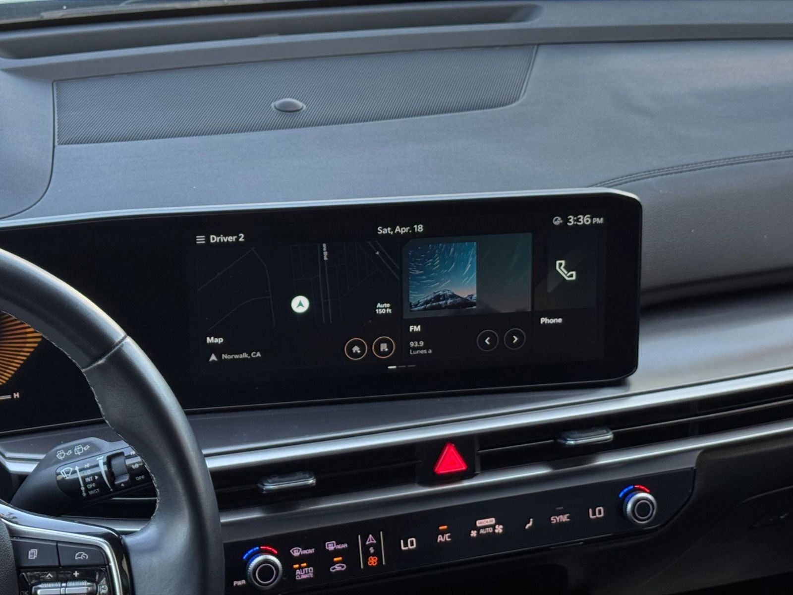 Used 2024 Kia Sorento S image 17