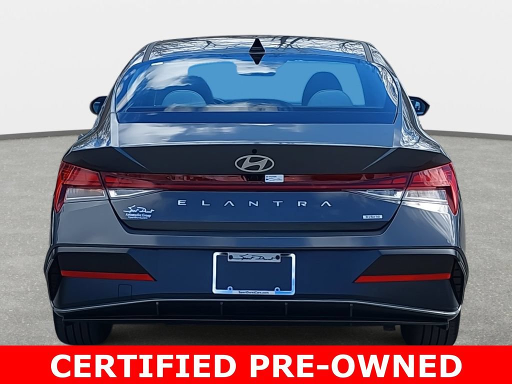 Certified 2025 Hyundai Elantra Limited FWD image 6