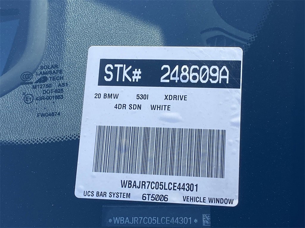 Used 2020 BMW 530i xDrive w/ Premium Package image 34