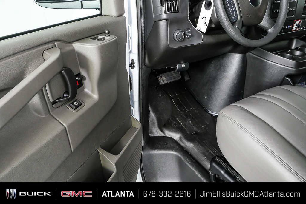 New 2025 GMC Savana 2500 w/ Driver Convenience Package RWD image 8