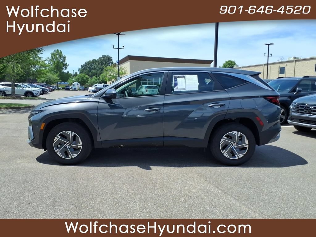 New 2026 Hyundai Tucson Blue SE AWD/4WD image 2