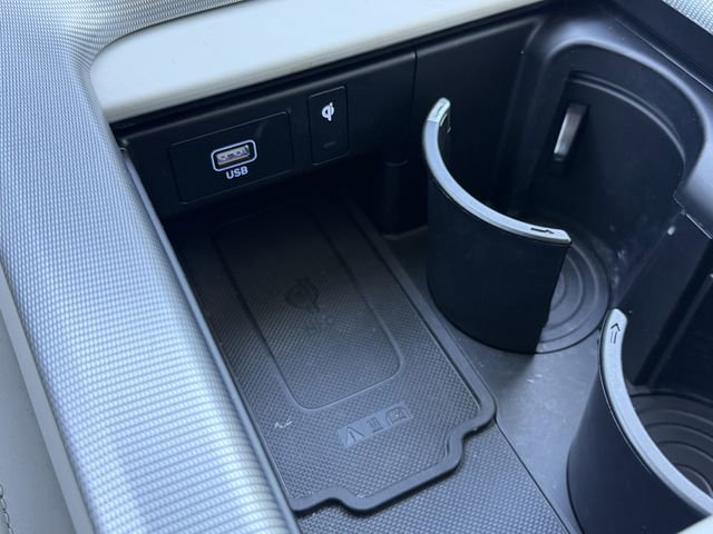 Used 2025 Hyundai Palisade Calligraphy image 19