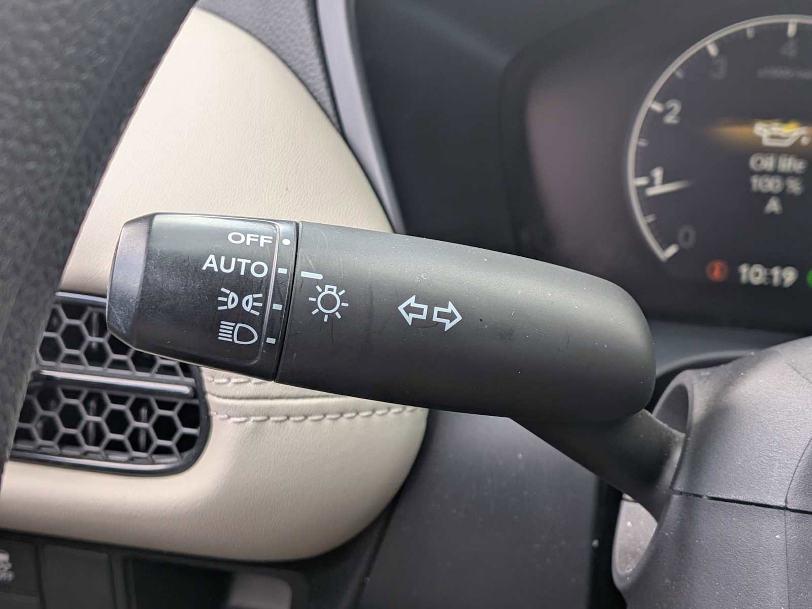 Used 2024 Honda HR-V LX image 25