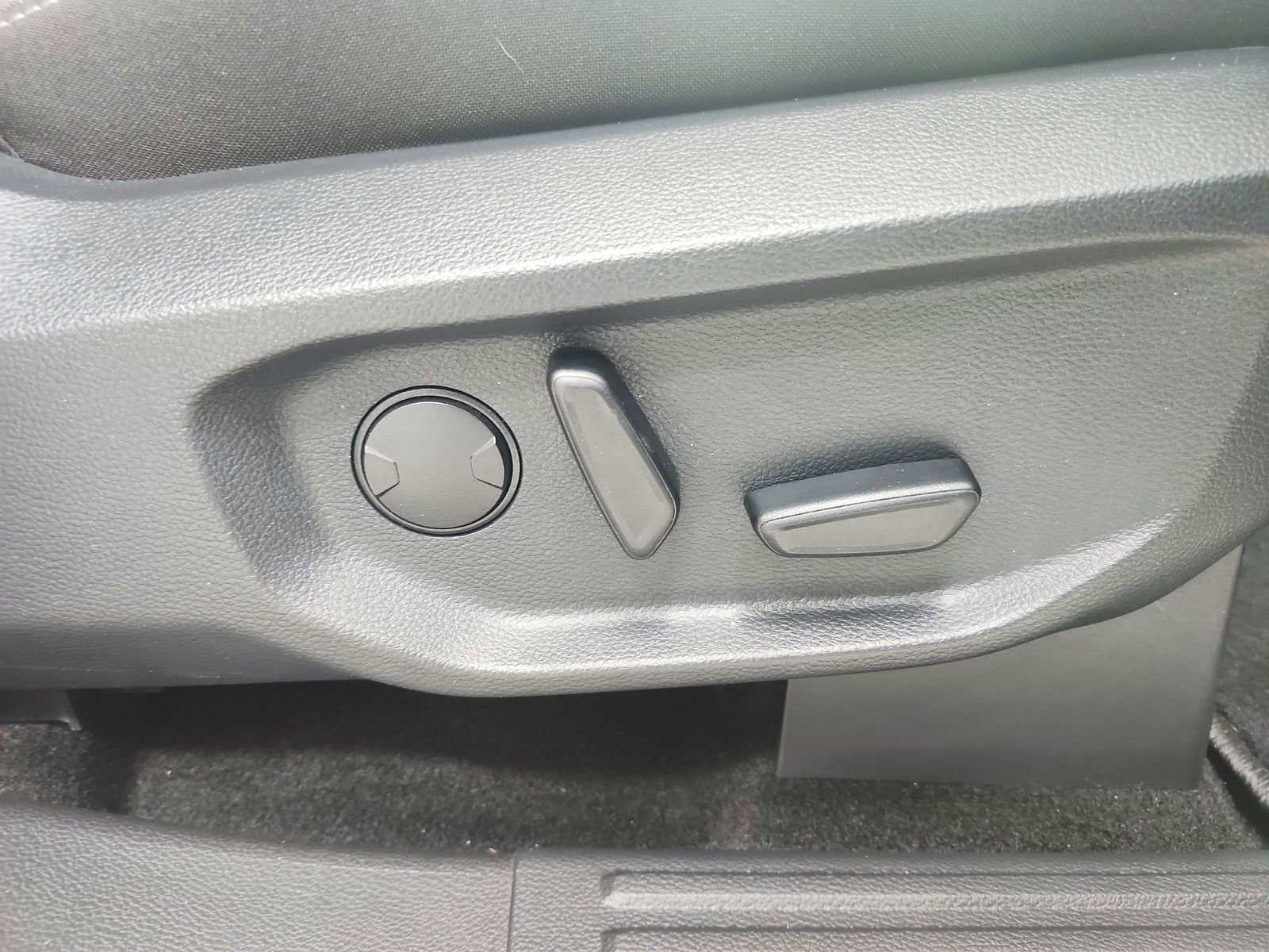 Used 2025 Ford Ranger XLT w/ Equipment Group 301A High image 36