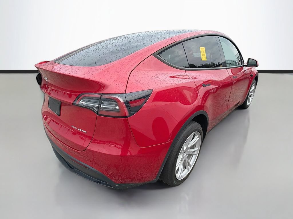 Used 2022 Tesla Model Y Long Range AWD/4WD image 8