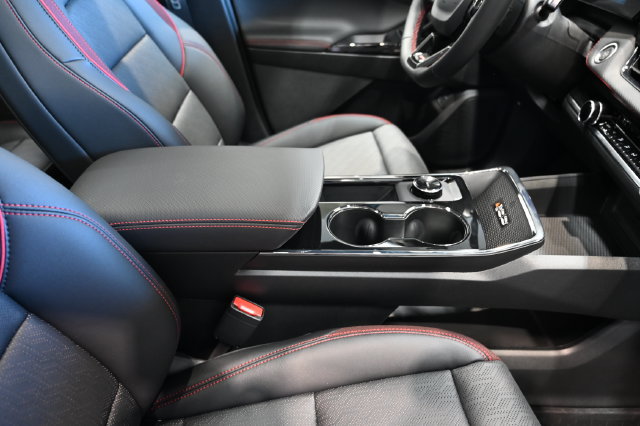 New 2027 Chevrolet Equinox RS w/ Safety and Technology Package AWD/4WD image 22
