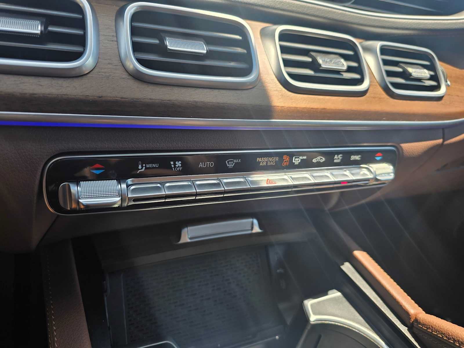 Certified 2026 Mercedes-Benz GLS 450 4MATIC image 32