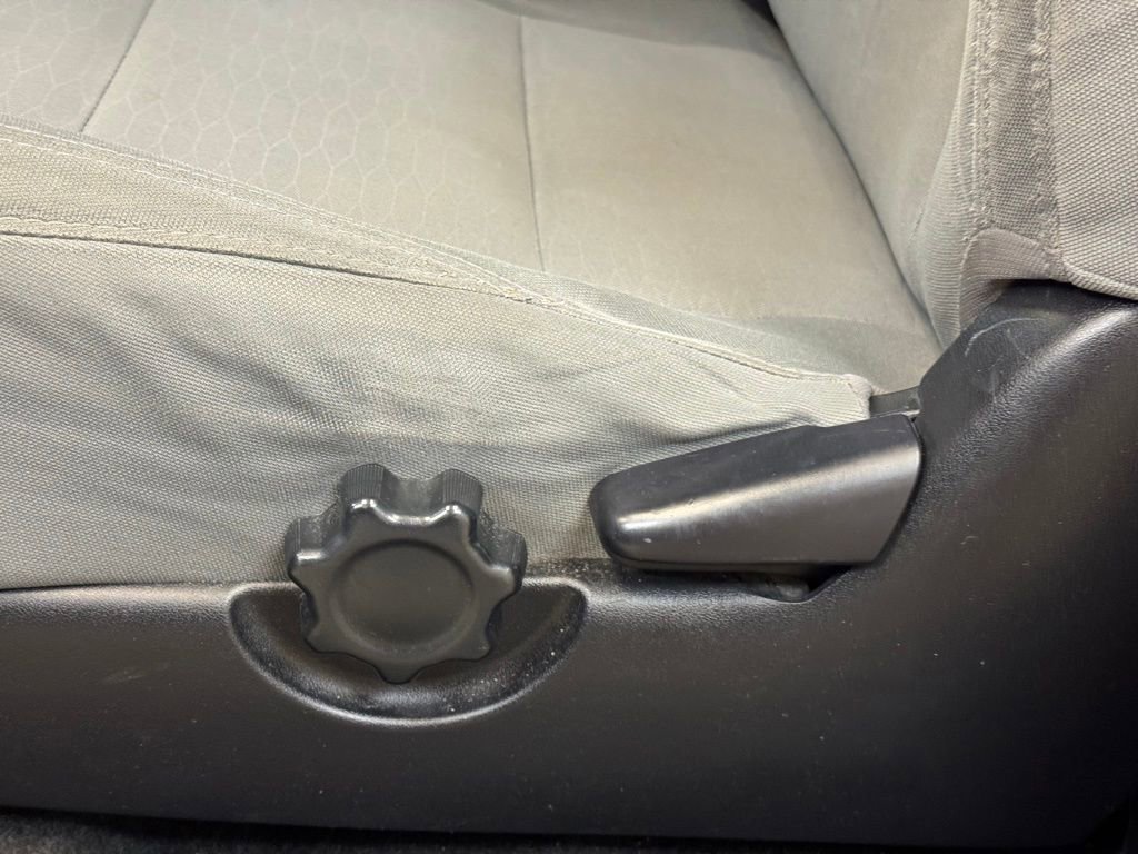 Used 2019 Toyota Tacoma SR w/ SR Convenience Package AWD/4WD image 11