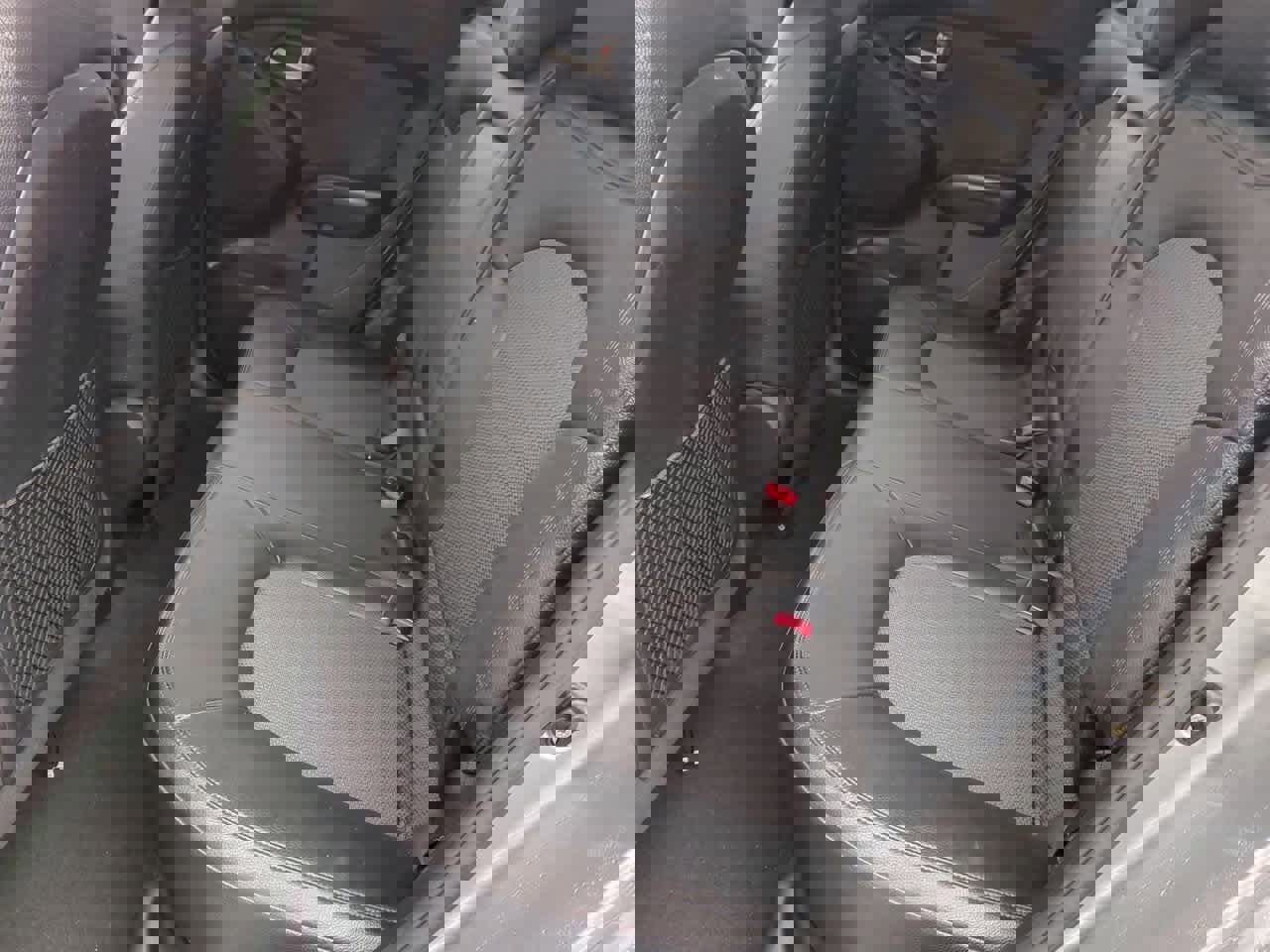 Used 2012 Hyundai Tucson GLS image 18