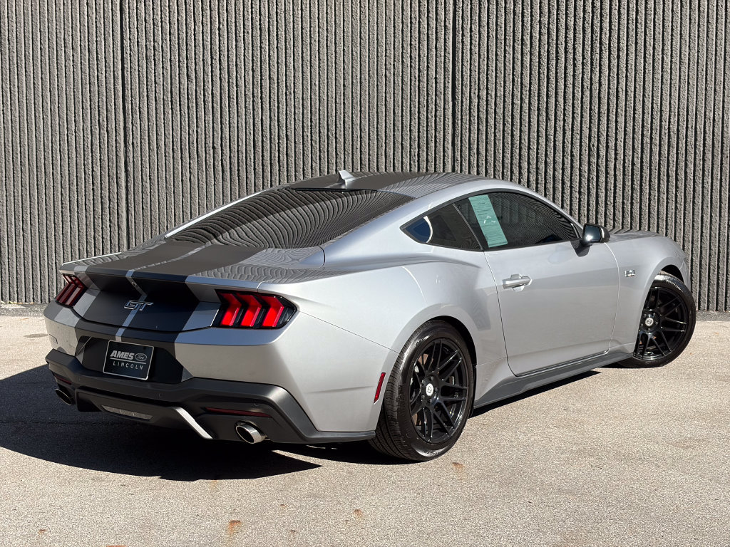Certified 2025 Ford Mustang GT RWD image 7
