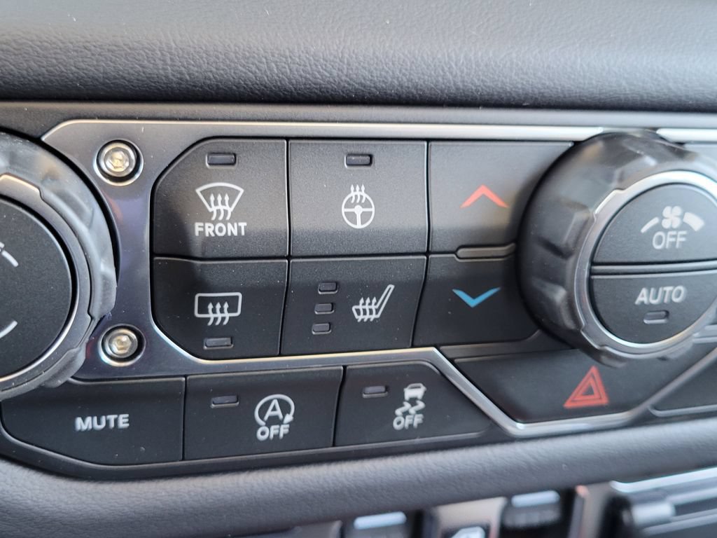 New 2026 Jeep Gladiator Mojave AWD/4WD image 12