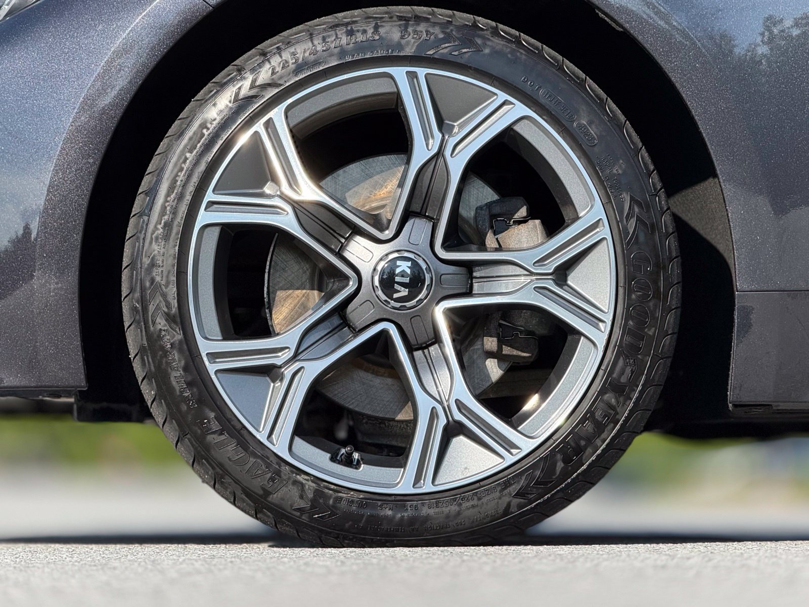 Used 2020 Kia Stinger GT-Line AWD/4WD image 18