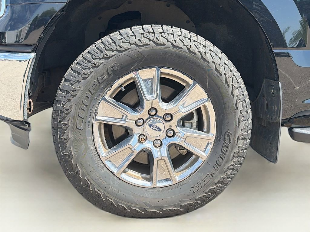 Used 2016 Ford F150 XLT w/ Equipment Group 302A Luxury AWD/4WD image 32