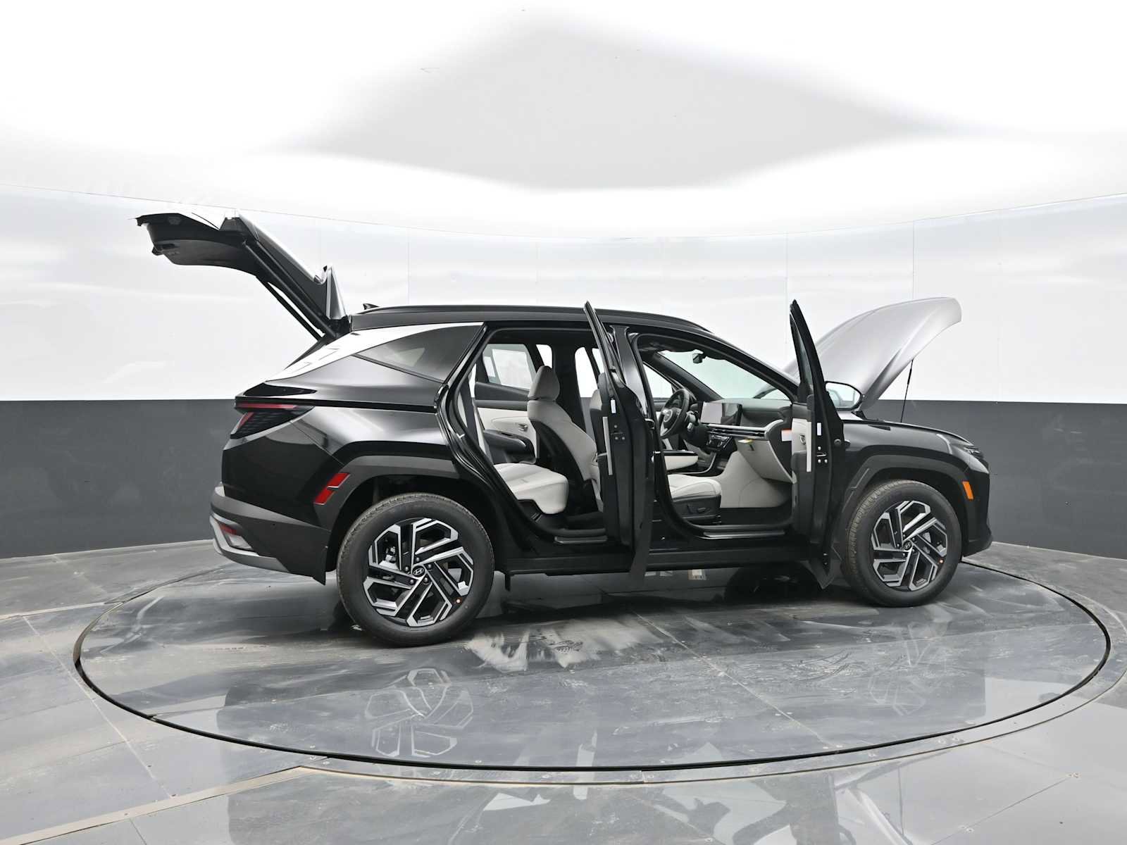 New 2026 Hyundai Tucson Limited image 40