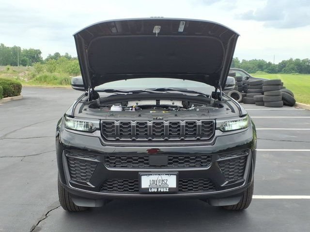 New 2026 Jeep Grand Cherokee L 4WD image 23