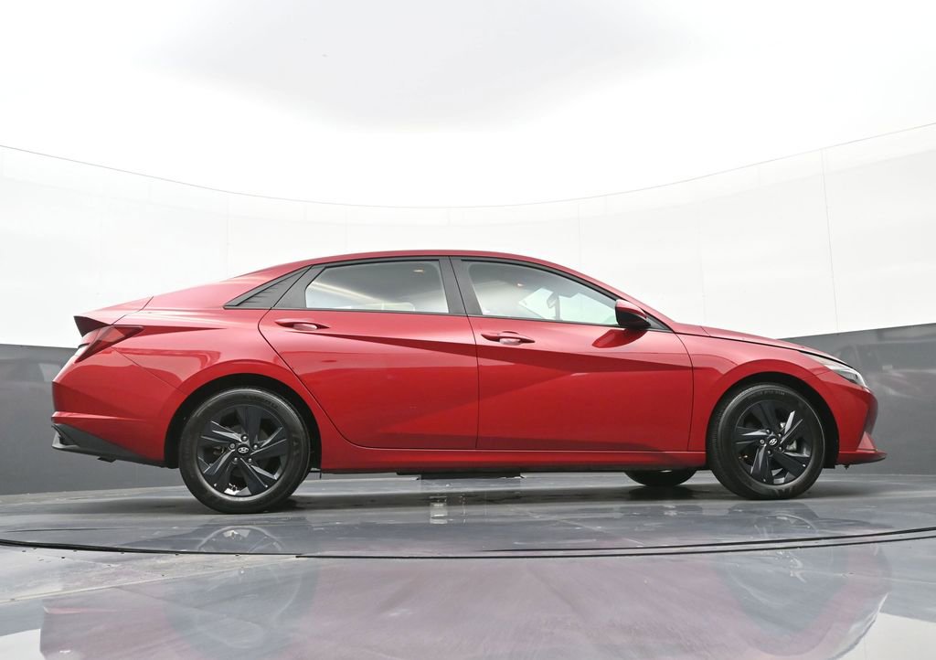 Certified 2022 Hyundai Elantra SEL image 35