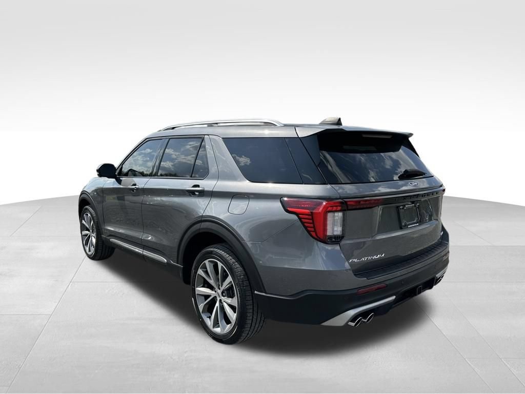 Used 2025 Ford Explorer Platinum w/ Ultimate Package AWD/4WD image 18
