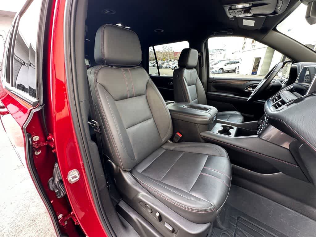 Used 2024 Chevrolet Tahoe RST w/ Luxury Package AWD/4WD image 14