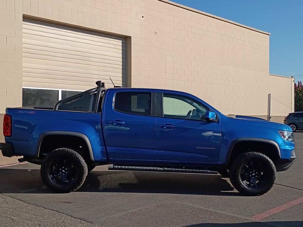 Used 2022 Chevrolet Colorado ZR2 w/ ZR2 Dusk Special Edition AWD/4WD image 3