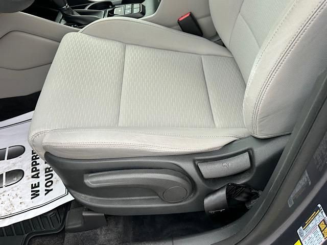 Used 2019 Hyundai Tucson SE image 15