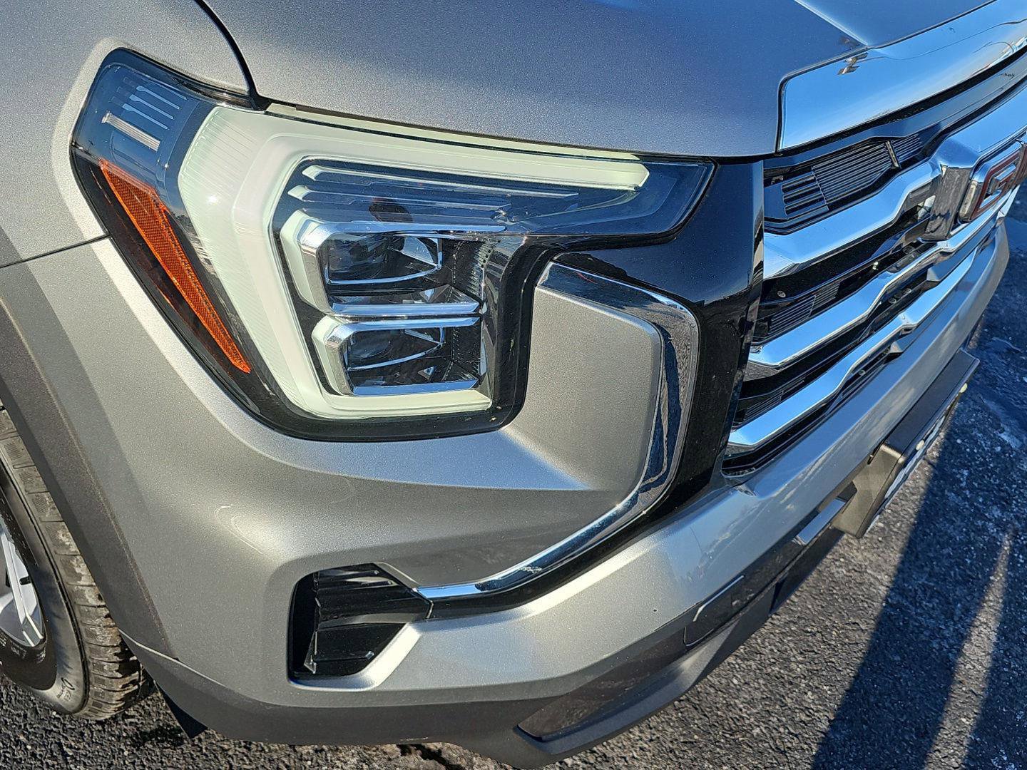 Used 2025 GMC Terrain Elevation image 33