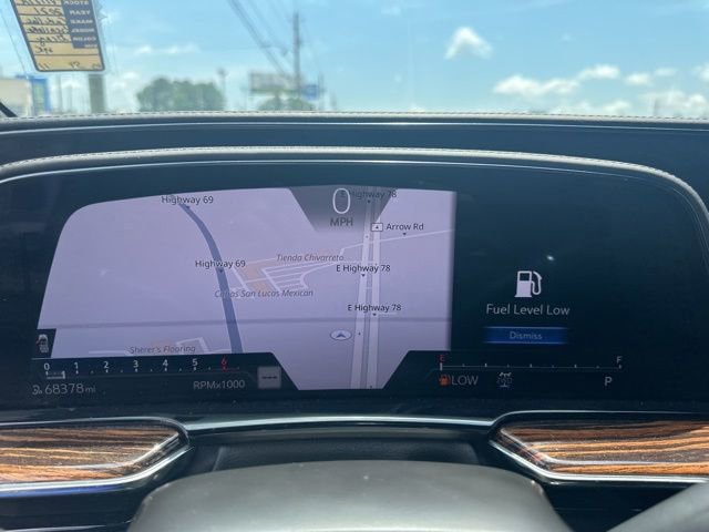 Used 2021 Cadillac Escalade Premium Luxury AWD/4WD image 15