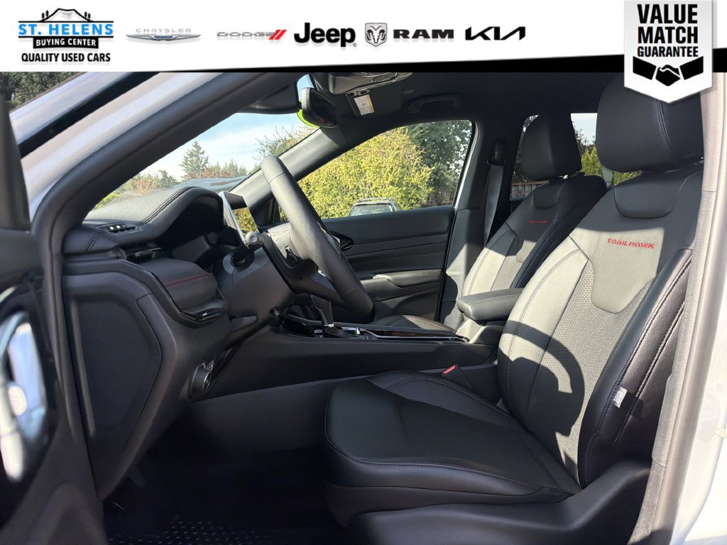 Used 2026 Jeep Compass Trailhawk AWD/4WD image 13